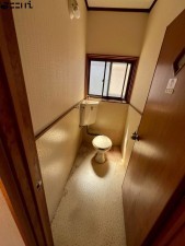 姫路市相野、中古一戸建てのトイレ画像です