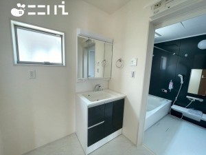 姫路市大津区恵美酒町、新築一戸建ての洗面画像です