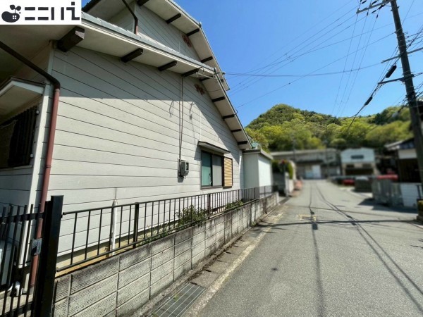 相生市那波野、土地の前面道路を含む現地写真画像です