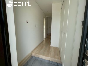 姫路市丸尾町、新築一戸建ての玄関画像です
