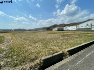 たつの市揖西町小神、土地の外観画像です