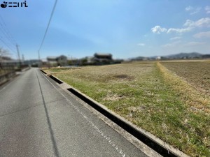 たつの市揖西町小神、土地の外観画像です