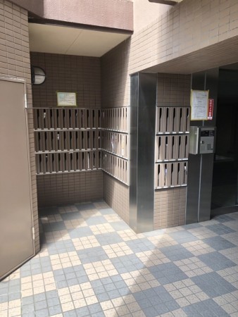 姫路市飾磨区三宅、マンションのエントランス画像です
