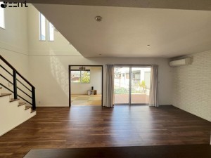 姫路市広畑区蒲田、中古一戸建ての居間画像です