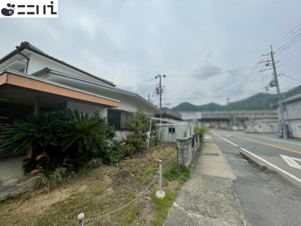 たつの市揖保川町山津屋、土地の前面道路を含む現地写真画像です