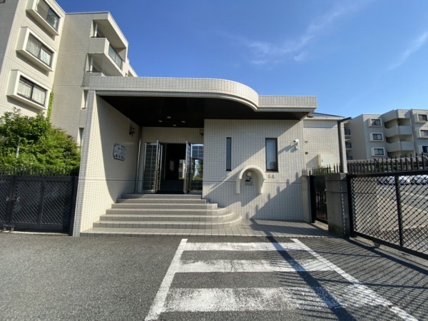 姫路市北新在家、マンションの外観画像です