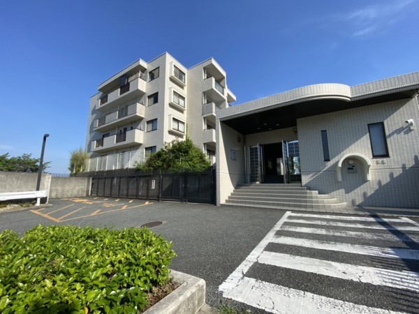 姫路市北新在家、マンションの外観画像です