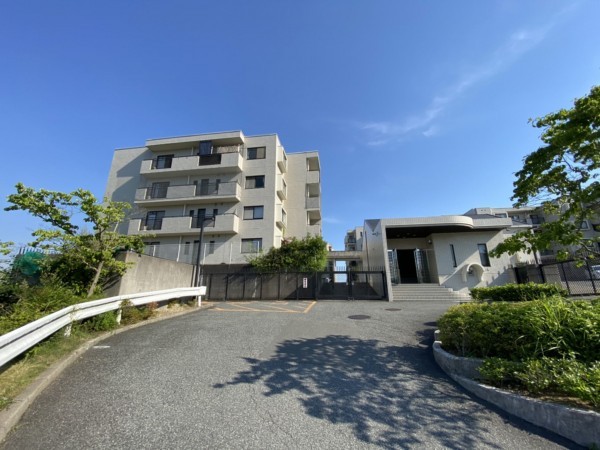 姫路市北新在家、マンションの外観画像です