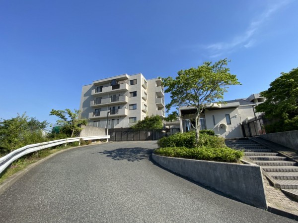 姫路市北新在家、マンションの外観画像です