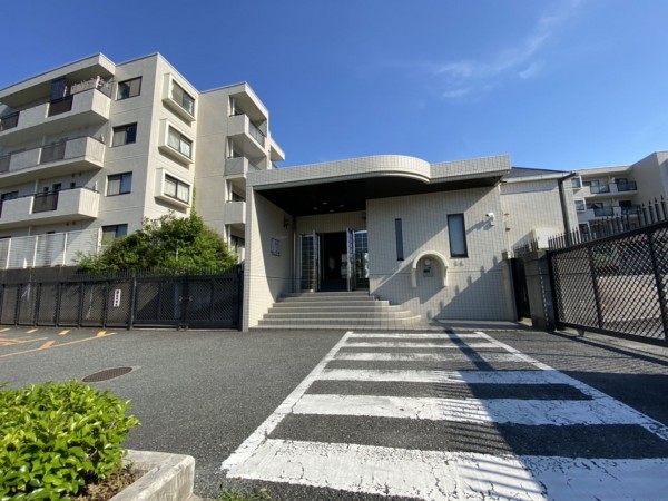 姫路市北新在家、マンションの外観画像です