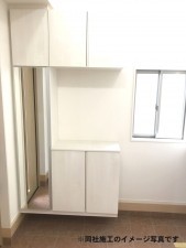 姫路市飾磨区阿成、新築一戸建ての玄関画像です
