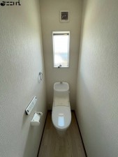 相生市那波本町、中古一戸建てのトイレ画像です