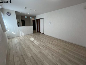 相生市那波本町、中古一戸建ての居間画像です