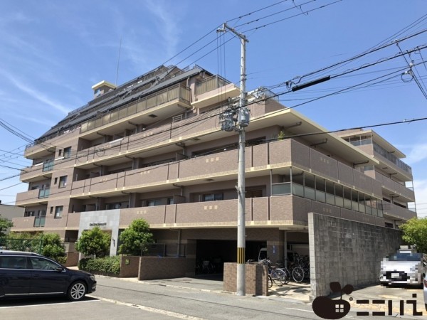 姫路市五軒邸、マンションの外観画像です