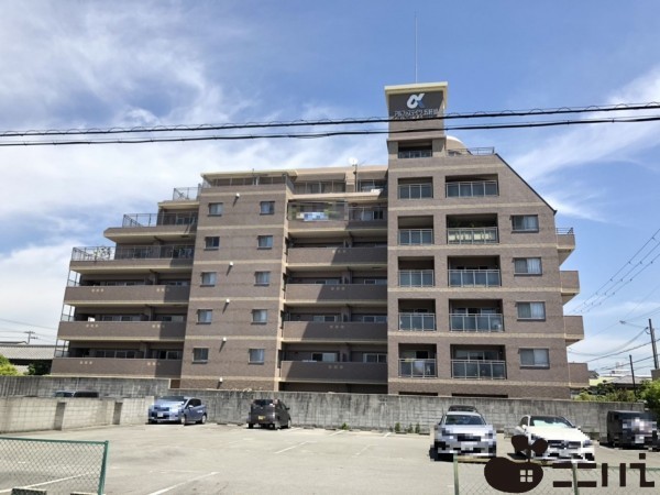 姫路市五軒邸、マンションの外観画像です