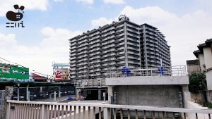 姫路市飾磨区加茂、マンションの外観画像です