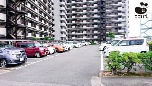 姫路市飾磨区加茂、マンションの駐車場画像です