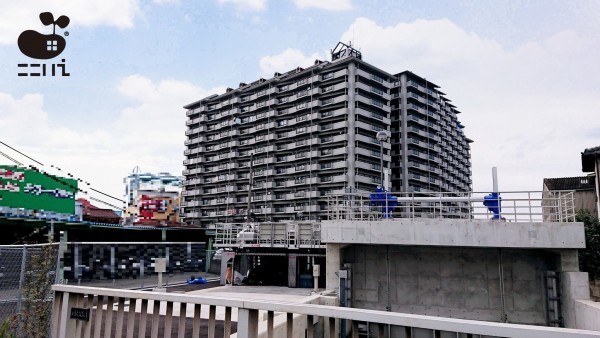 姫路市飾磨区加茂、マンションの外観画像です