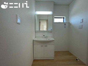 姫路市東山、新築一戸建ての洗面画像です