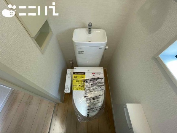 姫路市東山、新築一戸建てのトイレ画像です