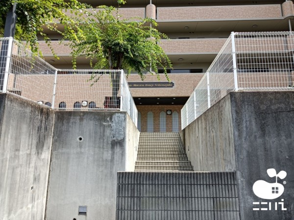 姫路市西今宿、マンションのエントランス画像です