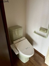姫路市土山、マンションのトイレ画像です