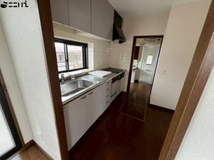 姫路市土山、マンションのキッチン画像です