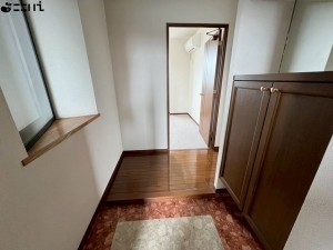 姫路市土山、マンションの玄関画像です