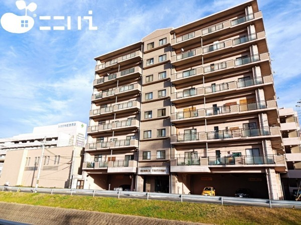 姫路市土山、マンションの外観画像です