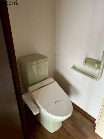 姫路市土山、マンションのトイレ画像です