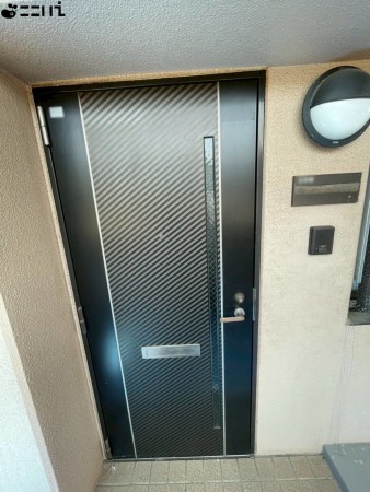 姫路市北原、マンションの玄関画像です