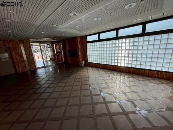 姫路市北原、マンションのエントランス画像です