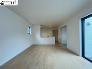 たつの市龍野町末政、新築一戸建ての居間画像です