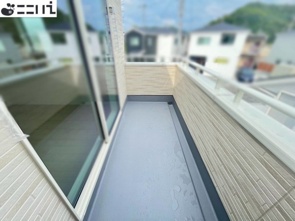 たつの市龍野町末政、新築一戸建てのバルコニー画像です