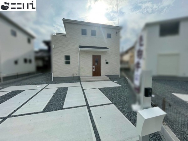 たつの市龍野町末政、新築一戸建ての駐車場画像です