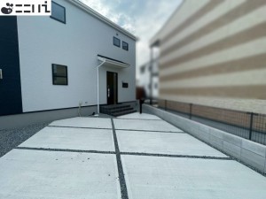 たつの市龍野町末政、新築一戸建ての駐車場画像です