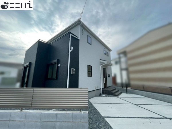 たつの市龍野町末政、新築一戸建ての前面道路を含む現地写真画像です