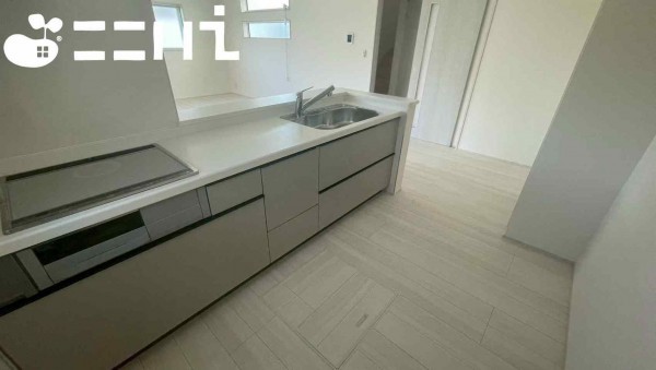 姫路市四郷町、新築一戸建てのキッチン画像です