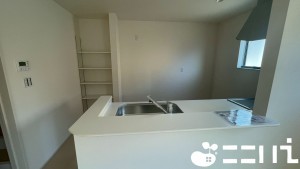 姫路市四郷町、新築一戸建てのキッチン画像です