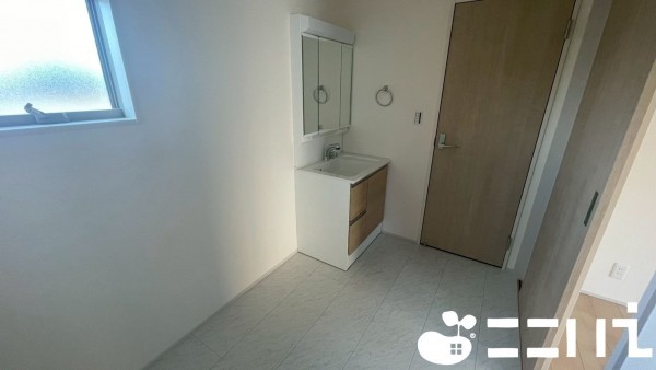 姫路市四郷町、新築一戸建ての洗面画像です