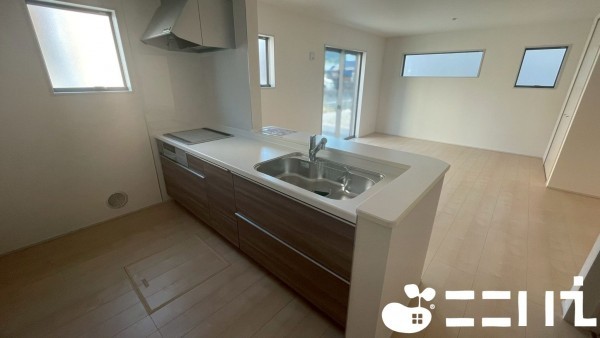 姫路市四郷町、新築一戸建てのキッチン画像です