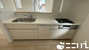 姫路市飾磨区西浜町、新築一戸建てのキッチン画像です