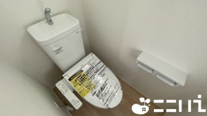 姫路市飾磨区西浜町、新築一戸建てのトイレ画像です
