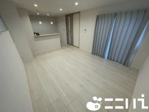 姫路市飾磨区英賀、新築一戸建ての居間画像です