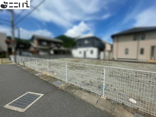 揖保郡太子町太田、土地の前面道路を含む現地写真画像です