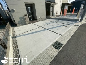 姫路市継、新築一戸建ての駐車場画像です