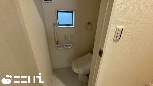 姫路市継、新築一戸建てのトイレ画像です