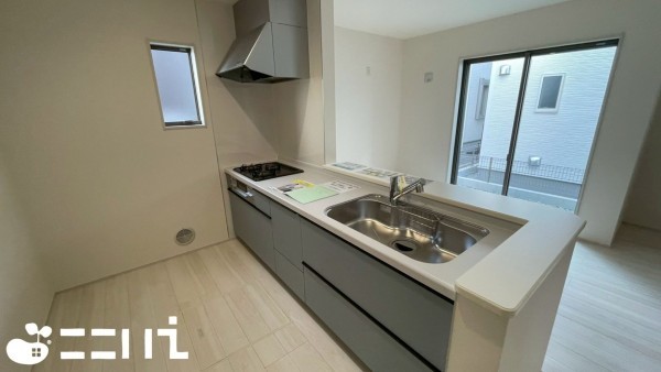 姫路市継、新築一戸建てのキッチン画像です