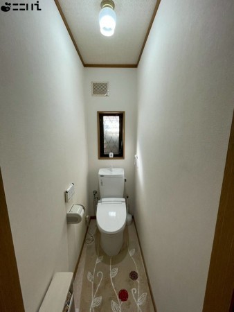 たつの市龍野町中村、中古一戸建てのトイレ画像です