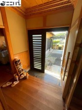 相生市若狭野町入野、中古一戸建ての玄関画像です